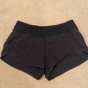 Ivivva black workout short